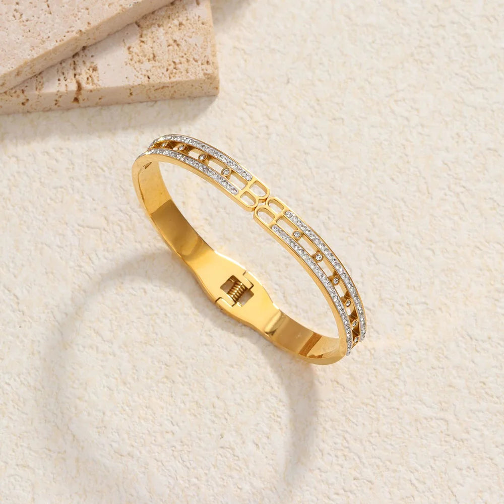 Womens Bracelet Symmetrical Chain Diamond Decoration Jewelry