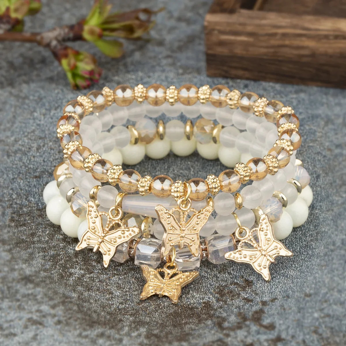 Butterfly Beaded Bracelet Set 4Pcs Pink Acrylic Beads for Women