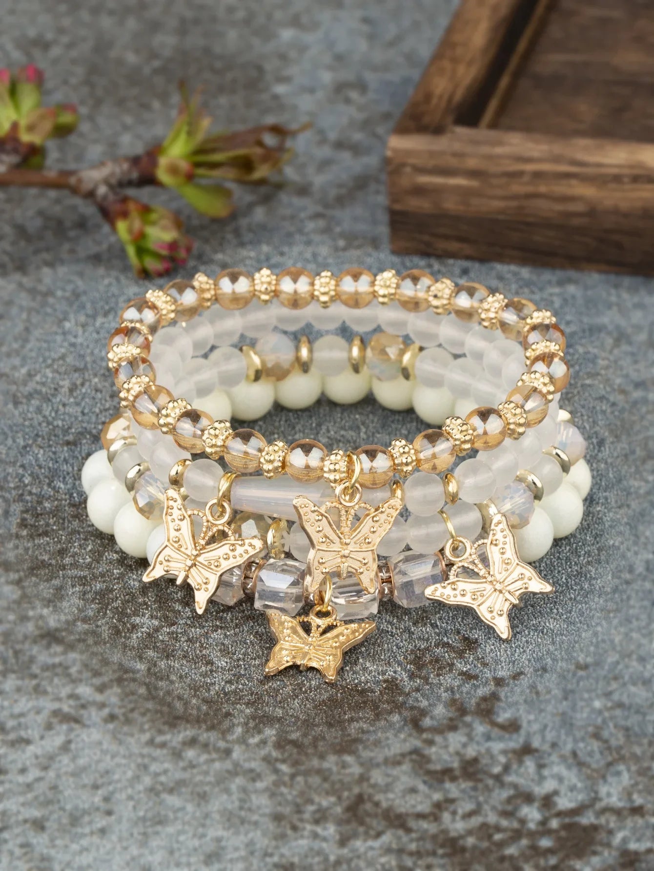Butterfly Beaded Bracelet Set 4Pcs Pink Acrylic Beads for Women