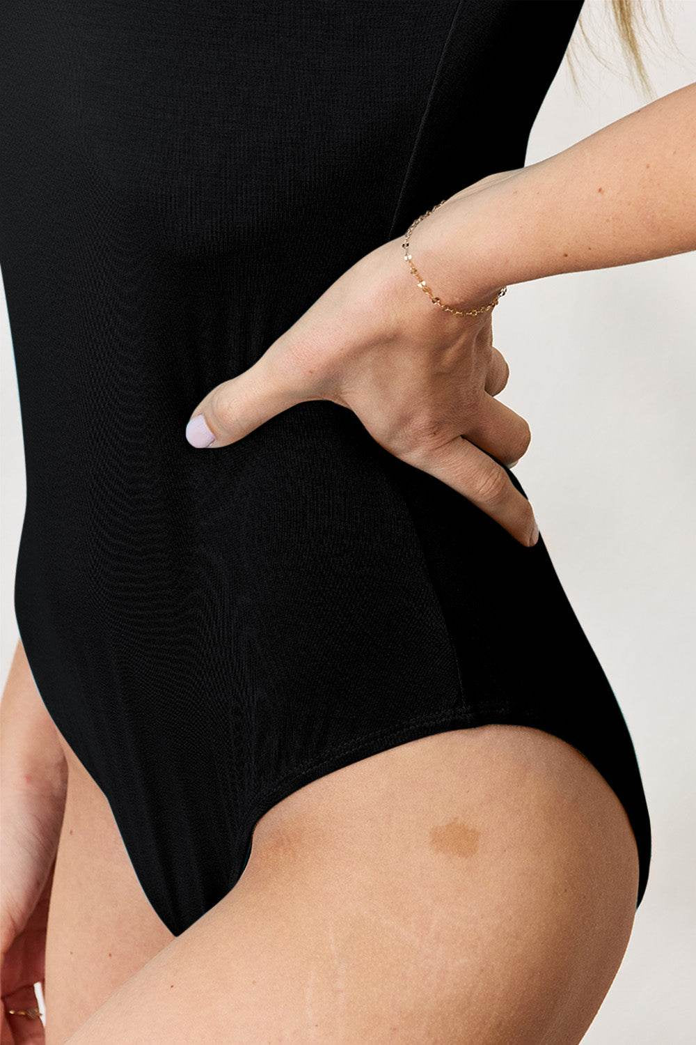 Basic Bae Full Size round Neck Short Sleeve Bodysuit